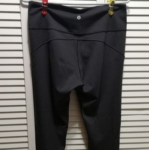 Black Lululemon tights